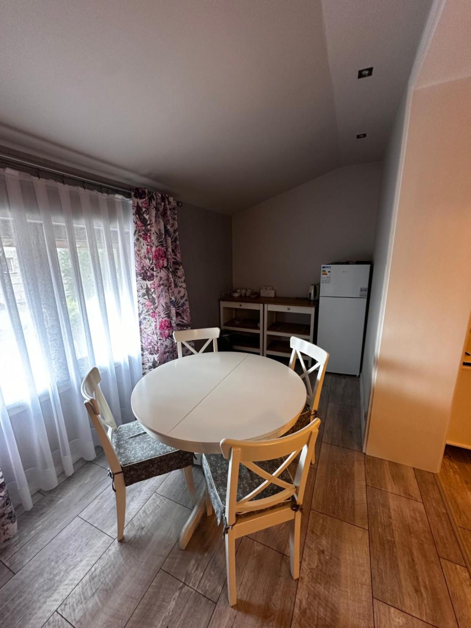 Apartamenty Czerwona Roza Wieprz  Exteriér fotografie